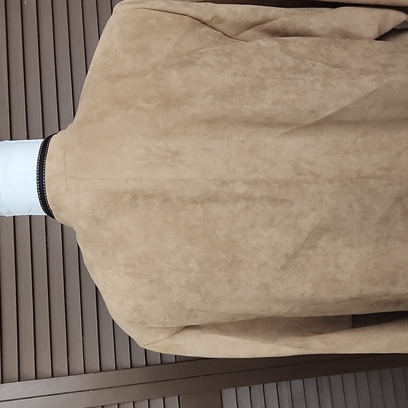 Faux suade pull over jacket - Picture 6 of 8